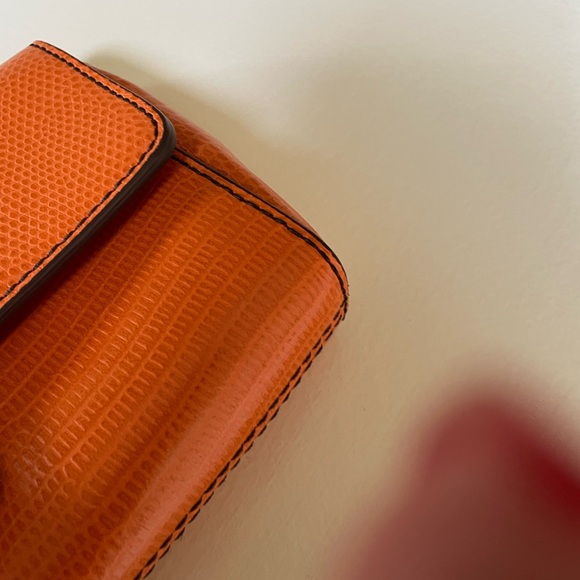 Banana Republic clutch - Picture 5 of 5